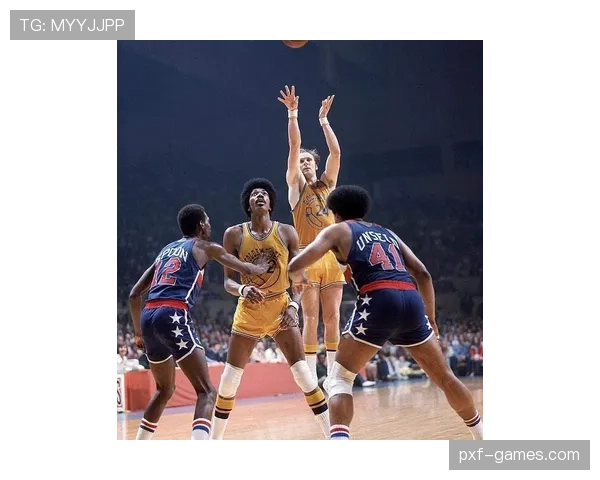 里克·巴里关键罚球命中率超库里，成球队胜负分水岭