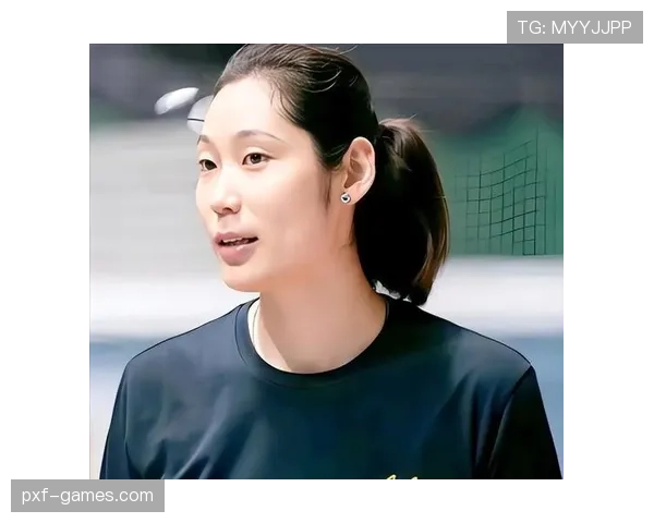 朱婷这日常也太拼了，训练完还像搬家似的背包堆得能住人吧？